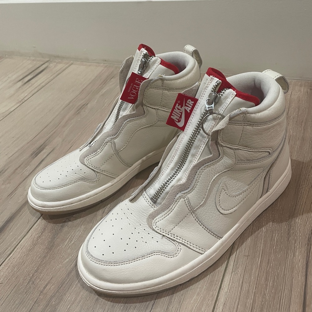 Anna Wintour Women Air Jordans 1 Vogue Collaboration Sail Nike